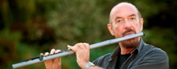 Ian Anderson, frontman Jethro Tull, rozezní v listopadu flétnu i v Česku
